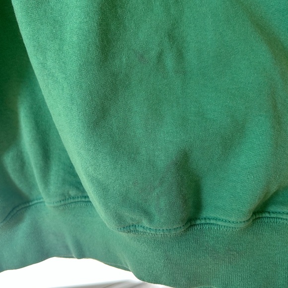Sporty & Rich Connecticut Crest Crewneck Sweater Size Medium in Emerald - Picture 15 of 16